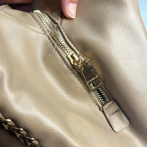 Bebe Los Angeles Gold Chain Satchel Should Bag - Picture 13 of 16